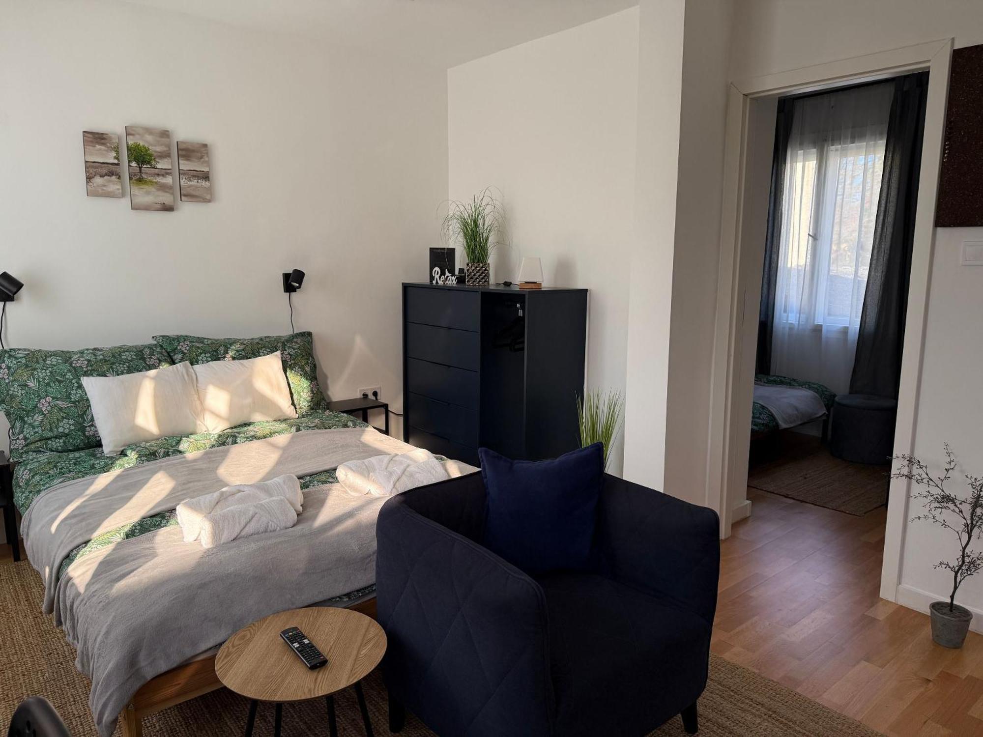 Вилла Sparkling Time Apartman Хайдусобосло Экстерьер фото